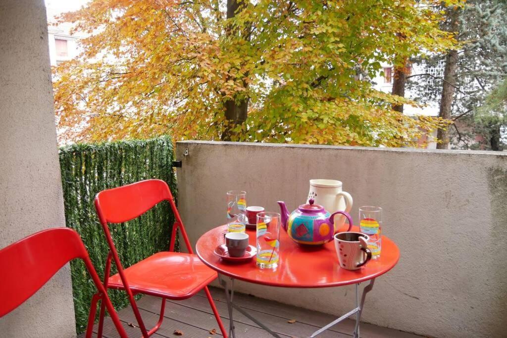 La Forclaz - Centre Ville & Lac, Balcon, Parking Annecy Bagian luar foto